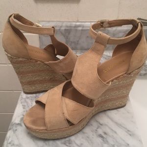Nine West Tan Sandal Wedges